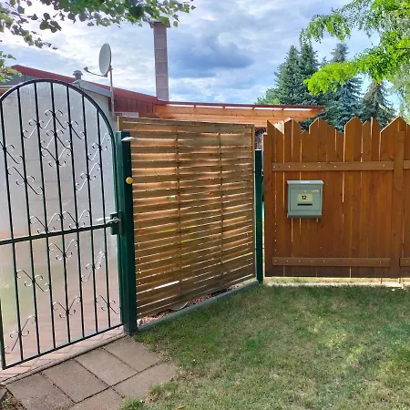 Haeuschen Am Silbersee Casa de Férias *